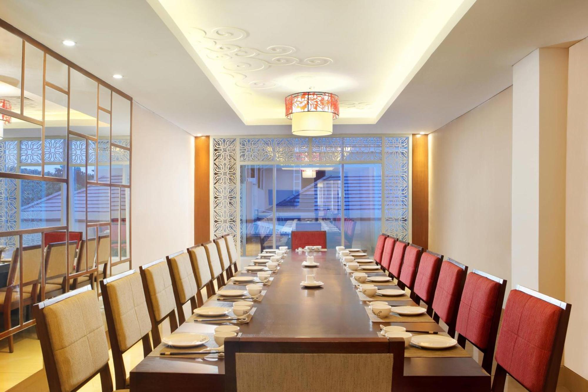 Four Points By Sheraton Μακασάρ Εξωτερικό φωτογραφία
